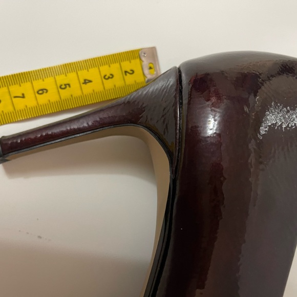 Burgundy heels, excellent conditions, heel 8” - Picture 5 of 5